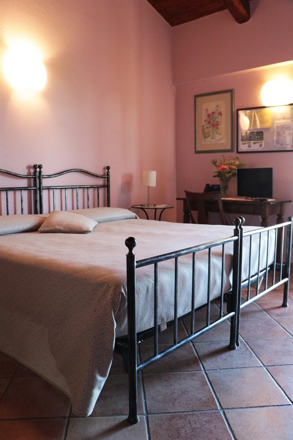 Panorama, camere e ospitalità nelle Langhe · 42