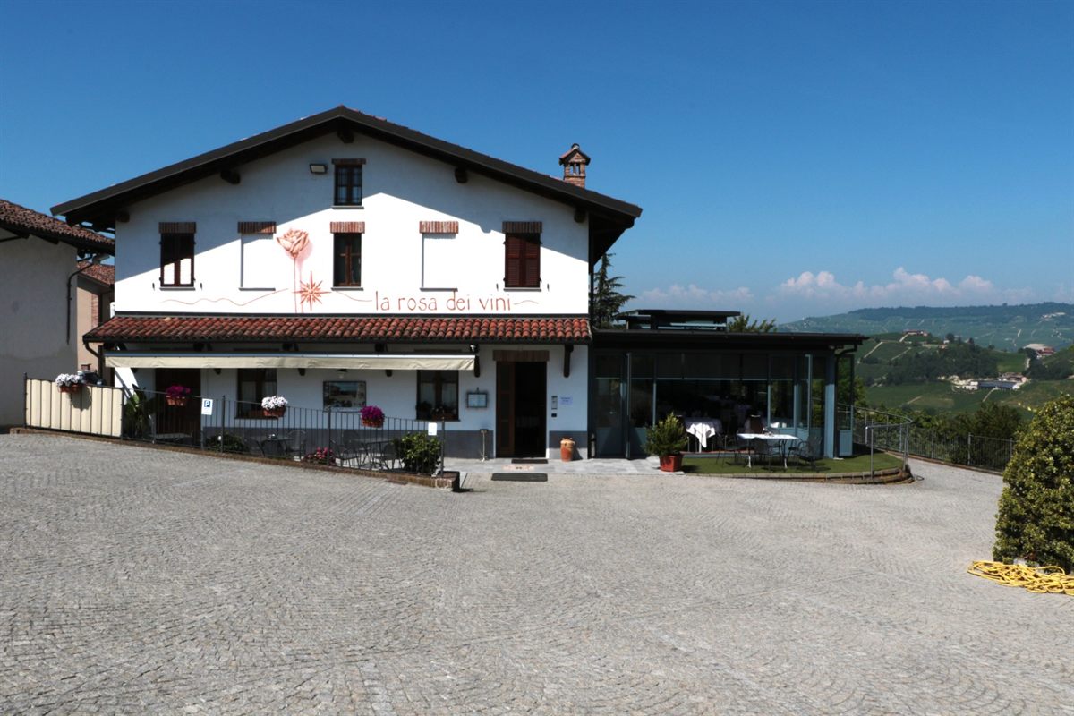Panorama, camere e ospitalità nelle Langhe · 9